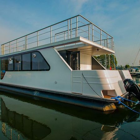 Amber Houseboat Apartamento Świnoujście Exterior foto