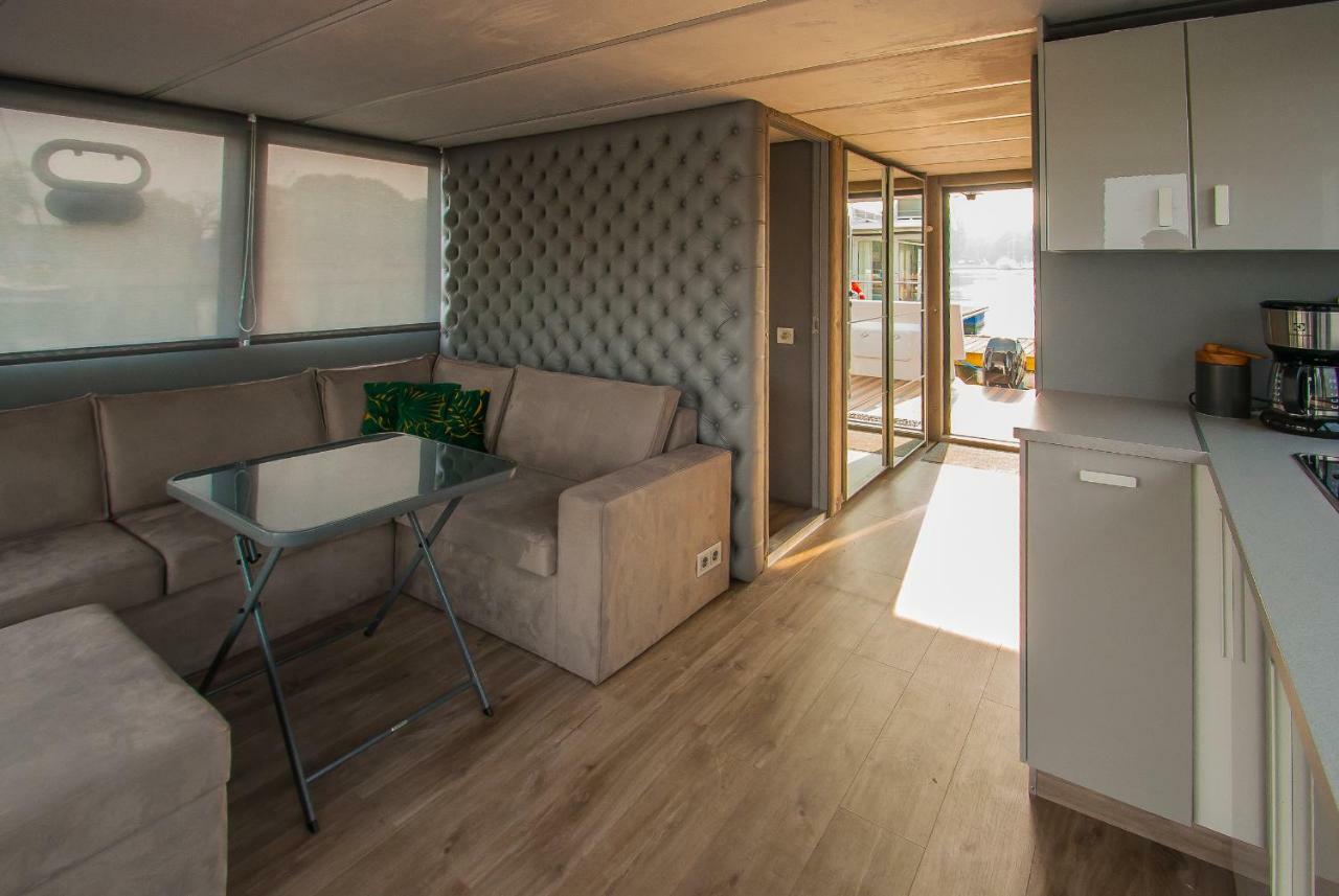 Amber Houseboat Apartamento Świnoujście Exterior foto